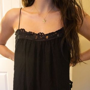 Spaghetti straps, Cropped Lace Tank top!